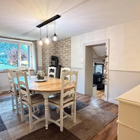 Maison De Charme 4 Et Jardin Clos. Holiday home