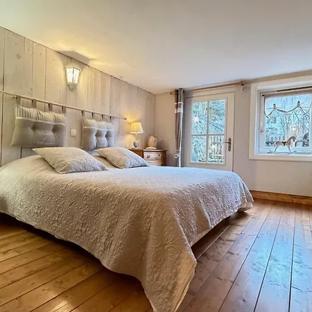Holiday home Maison De Charme 4 Et Jardin Clos. *